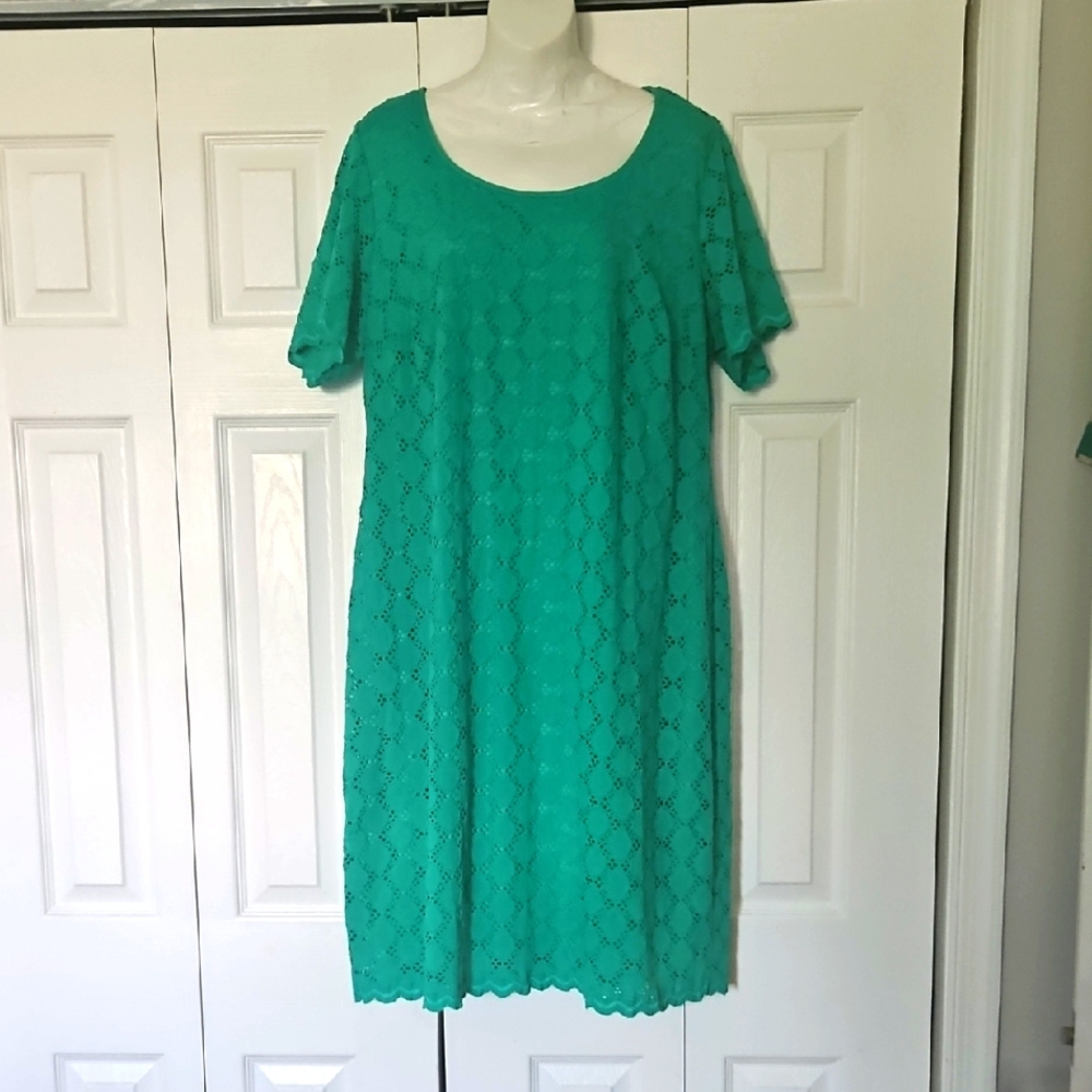 Ronni Nicole Elegant Green Lace Dress